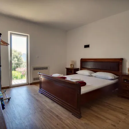 Anastasia Apartment, *